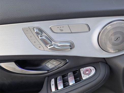 Used 2021 Mercedes-Benz GLC 300 image 12