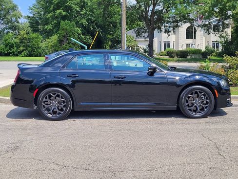 Used 2022 Chrysler 300 S w/ Comfort Group AWD/4WD image 3