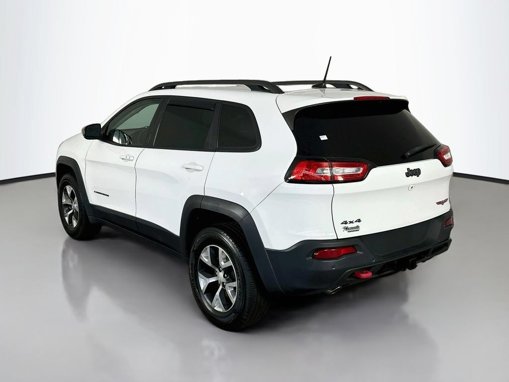 Used 2018 Jeep Cherokee Trailhawk AWD/4WD image 5
