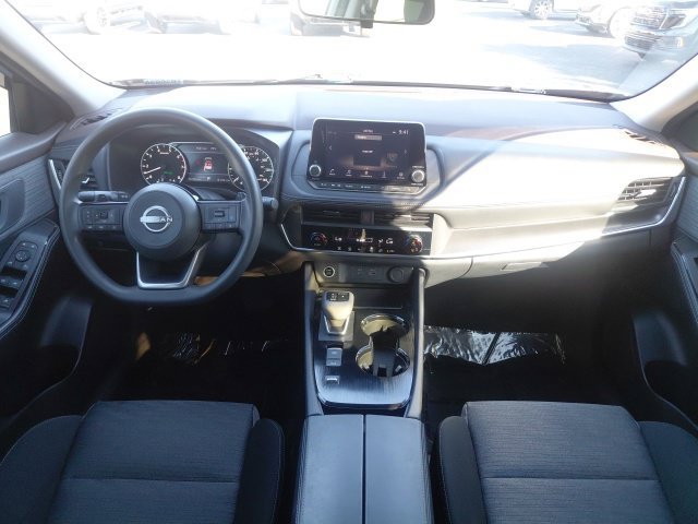 Used 2023 Nissan Rogue SV FWD image 16