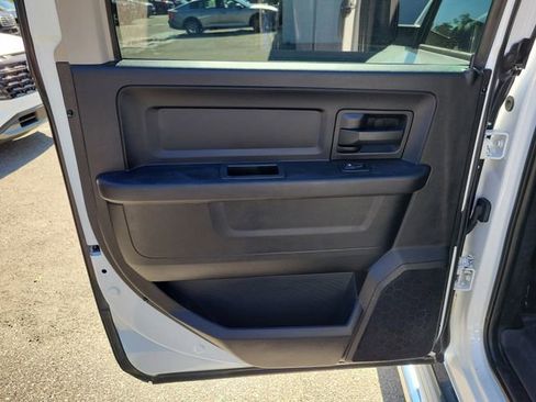 Used 2017 RAM 1500 Express image 24