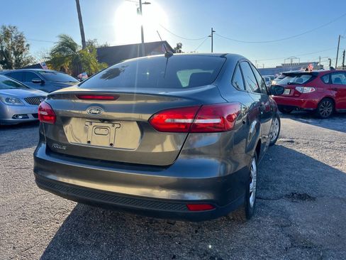 Used 2018 Ford Focus S image 5