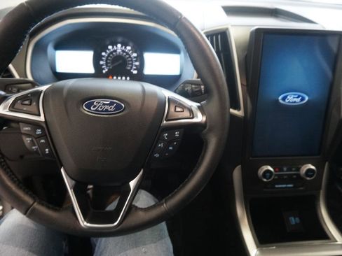 Used 2021 Ford Edge SEL w/ Convenience Package image 9
