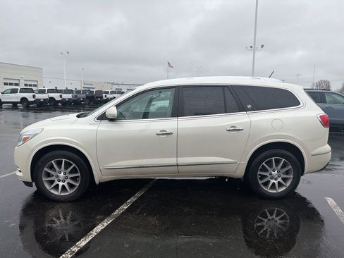 Used 2015 Buick Enclave Leather w/ Trailering Package image 4