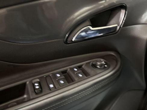 Used 2022 Buick Encore Preferred w/ Safety Package image 20