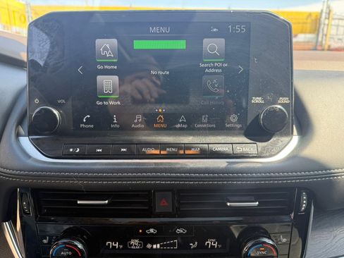 Used 2023 Nissan Rogue Platinum w/ Platinum Premium Package image 15