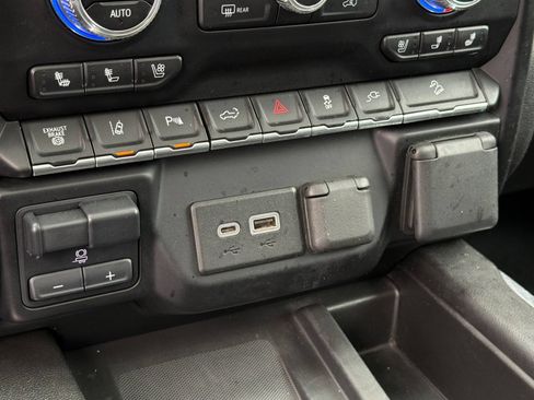 Used 2023 GMC Sierra 2500 Denali AWD/4WD image 30