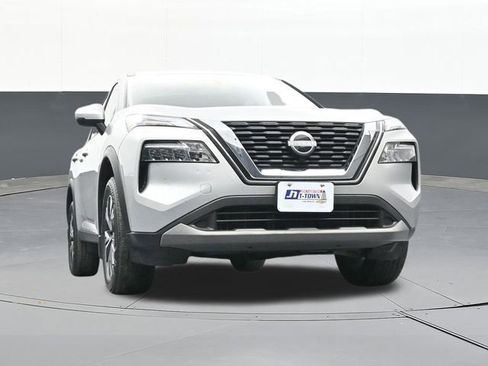 Used 2023 Nissan Rogue SV image 54