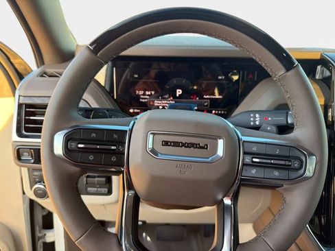 New 2026 GMC Yukon Denali w/ Advanced Technology Package AWD/4WD image 26