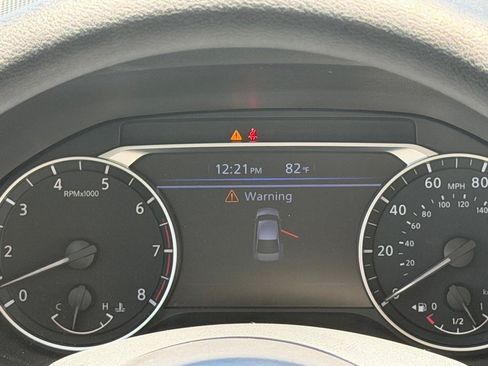 Used 2025 Nissan Altima 2.5 SV FWD image 20