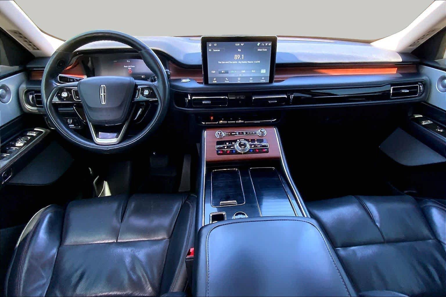 Used 2023 Lincoln Aviator Reserve w/ Equipment Group 201A AWD/4WD image 14