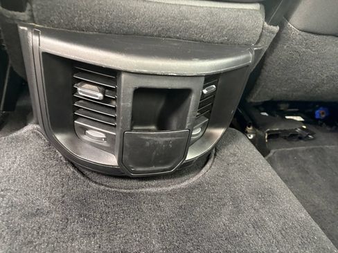 Used 2024 RAM 2500 Big Horn AWD/4WD image 16