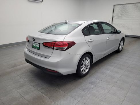 Used 2017 Kia Forte LX w/ LX Popular Package image 9