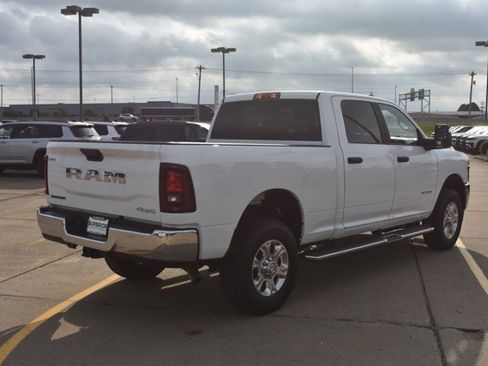 Used 2025 RAM 2500 Big Horn AWD/4WD image 5