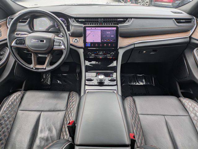 Certified 2025 Jeep Grand Cherokee Summit w/ Obsidian Package AWD/4WD image 16