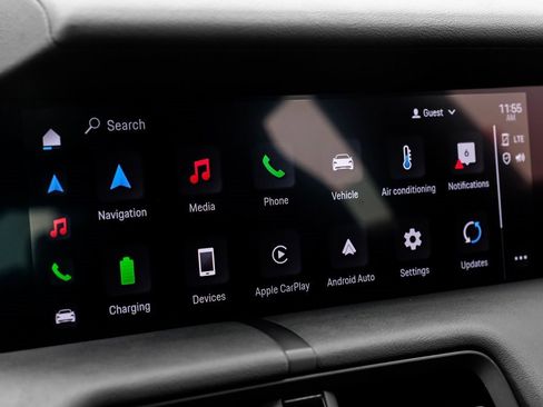 Used 2023 Porsche Taycan w/ Premium Package image 39