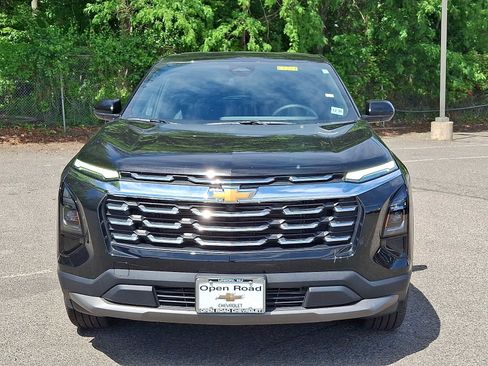 Used 2026 Chevrolet Equinox LT w/ Convenience Package II AWD/4WD image 2