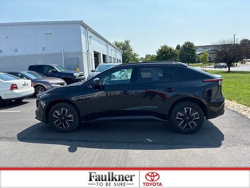 Used 2026 Toyota bZ FWD image 14