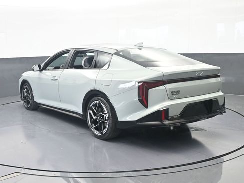 Used 2025 Kia K4 GT-Line w/ GT-Line Premium Package FWD image 4