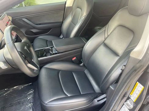 Used 2020 Tesla Model 3 Standard Range Plus RWD image 17
