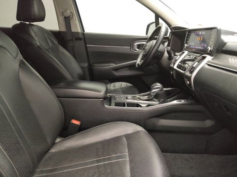 Used 2022 Kia Sorento S w/ Panoramic Sunroof Package image 21