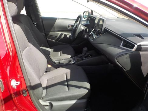 Used 2025 Toyota Corolla LE image 15