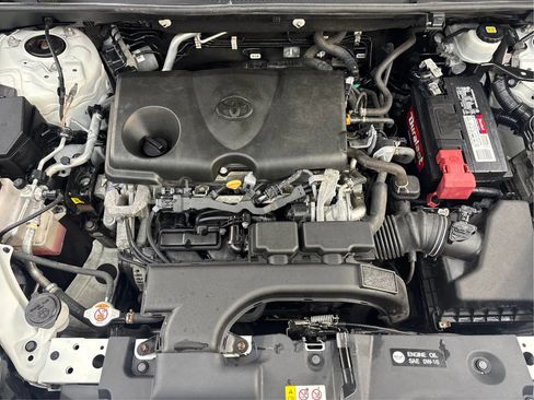 Used 2020 Toyota RAV4 XLE w/ Convenience Package image 28