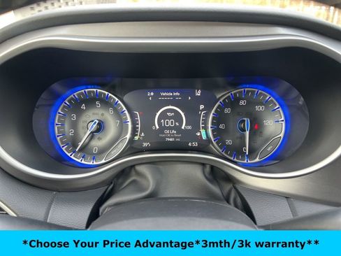 Certified 2023 Chrysler Pacifica Touring-L image 45