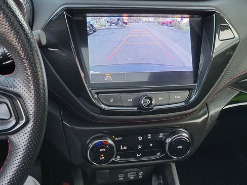 Used 2023 Chevrolet TrailBlazer RS w/ Sun and Liftgate Package image 12