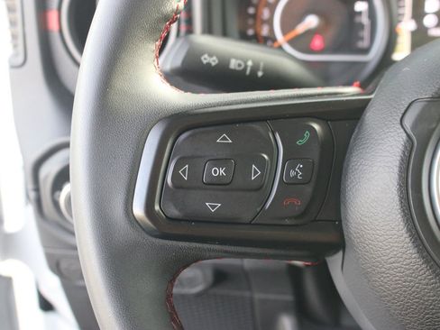 Used 2024 Jeep Wrangler Unlimited Rubicon image 19