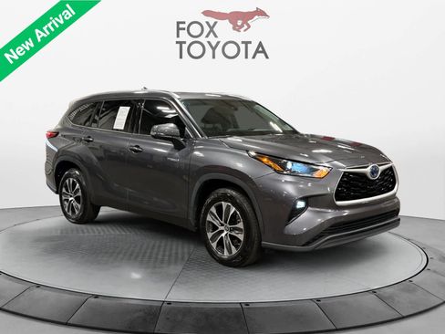 Used 2021 Toyota Highlander XLE FWD image 8