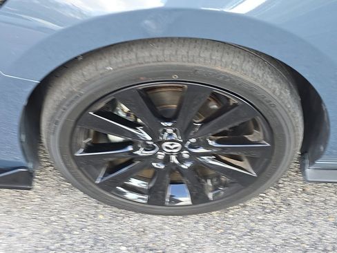 Used 2024 MAZDA MAZDA3 s image 9