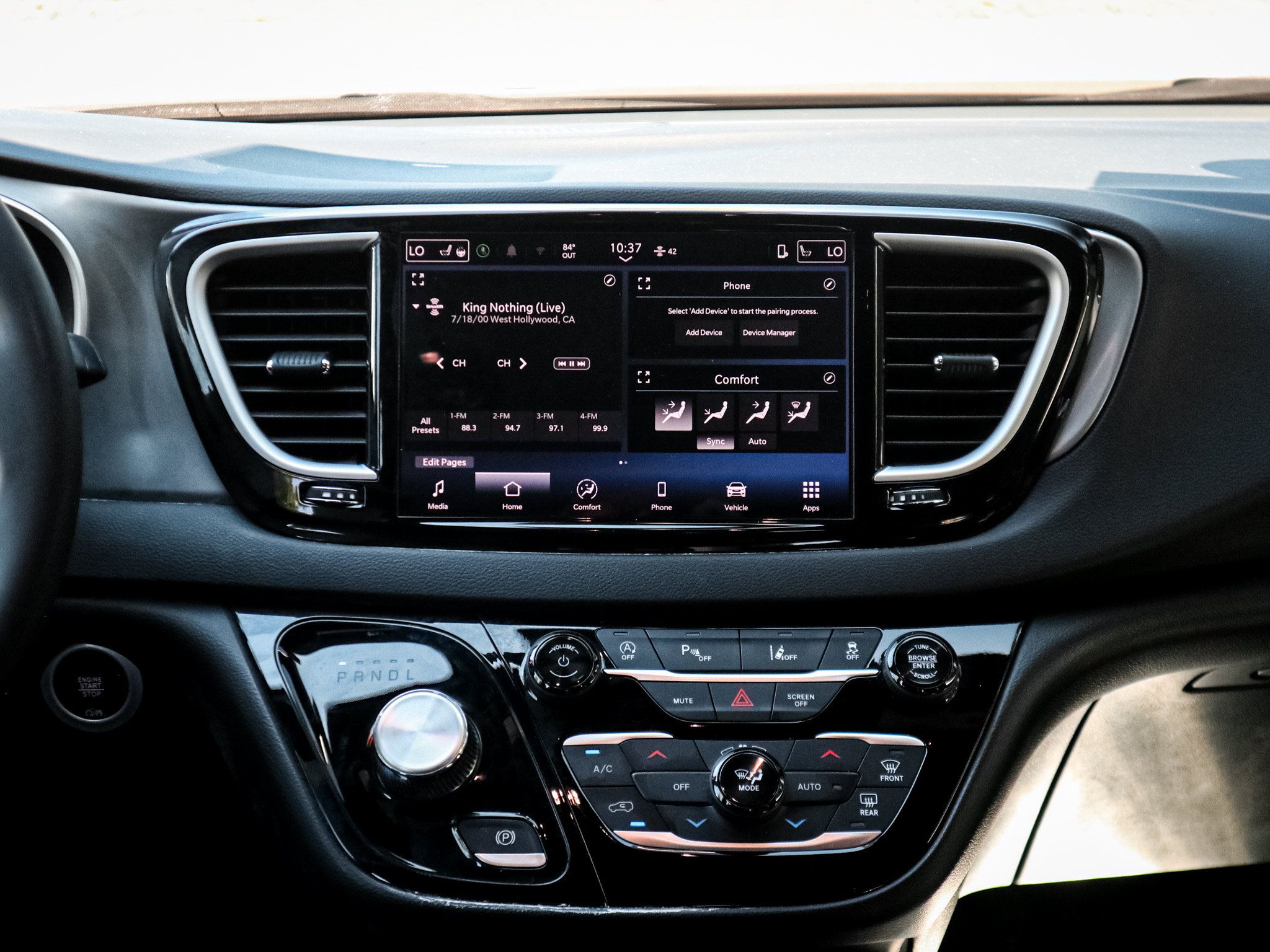 Used 2025 Chrysler Pacifica Select FWD image 28
