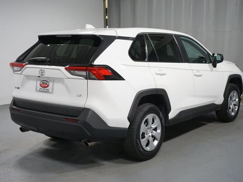 Certified 2022 Toyota RAV4 LE image 8