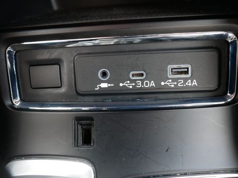 Certified 2025 Subaru Ascent Premium AWD/4WD image 33