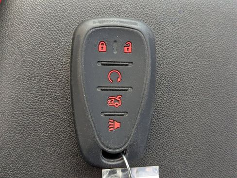 Used 2020 Chevrolet Equinox LT image 25