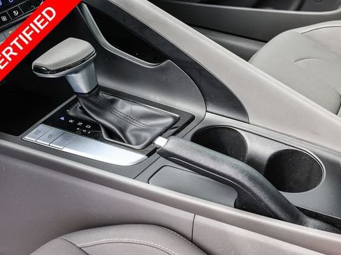 Certified 2024 Hyundai Elantra SEL FWD image 17