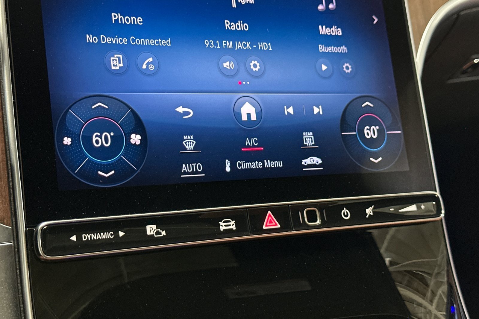 Used 2024 Mercedes-Benz C 300 Sedan image 18