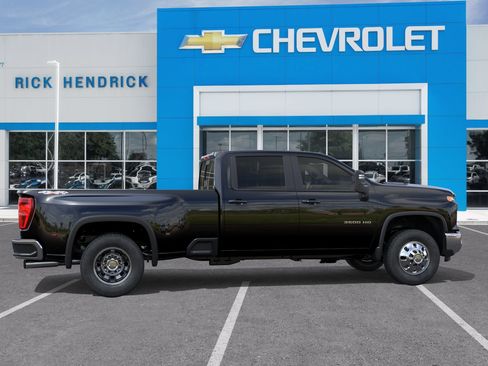 New 2026 Chevrolet Silverado 3500 LT image 7