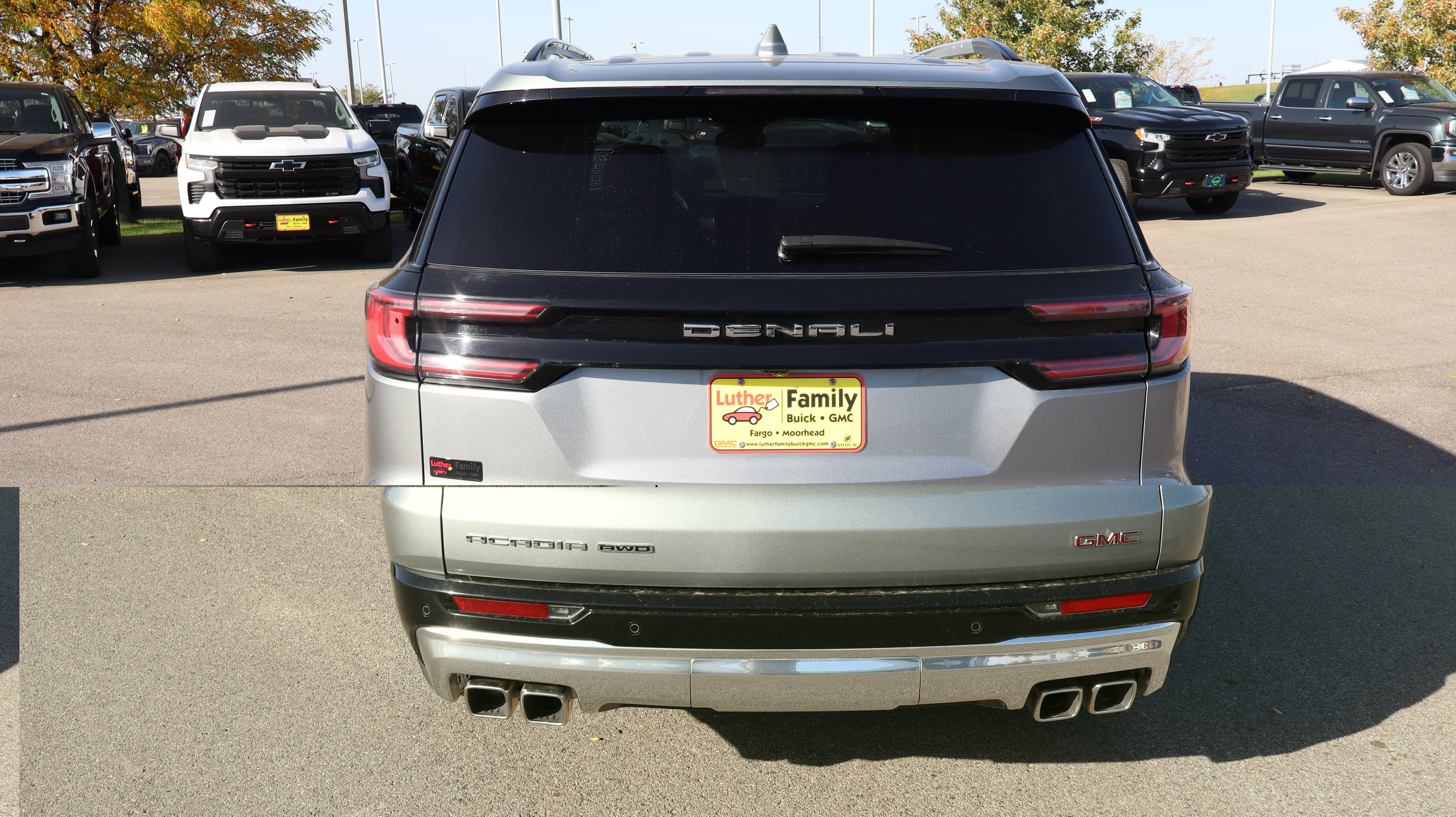 Used 2024 GMC Acadia Denali w/ LPO, Floor Liner Package AWD/4WD image 6