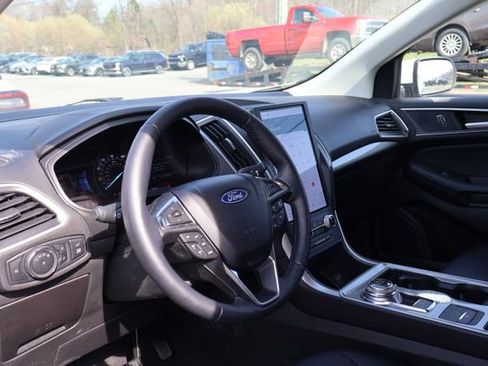 Used 2023 Ford Edge SEL w/ Convenience Package image 6