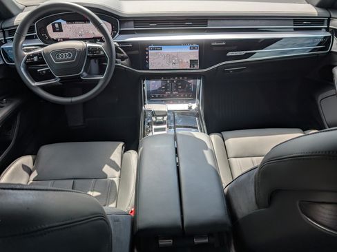 Used 2025 Audi A8 L 3.0T AWD/4WD image 12