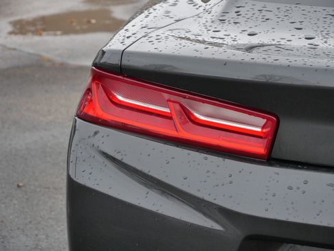 Used 2017 Chevrolet Camaro LT image 8