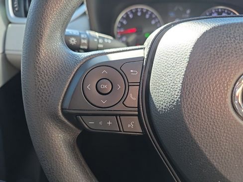 Used 2020 Toyota RAV4 XLE image 25