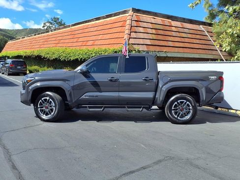 Used 2024 Toyota Tacoma TRD Sport RWD image 3