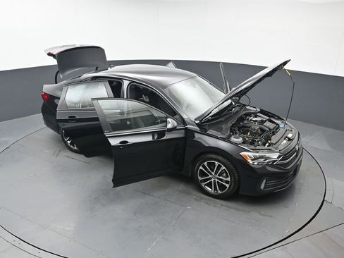 Used 2023 Volkswagen Jetta Sport image 48