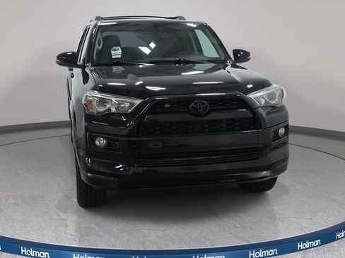 Used 2019 Toyota 4Runner Limited AWD/4WD image 3