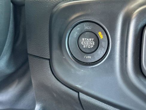 Used 2021 Jeep Wrangler Unlimited Sahara AWD/4WD image 23
