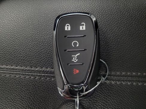Used 2024 Chevrolet Equinox Premier AWD/4WD image 32