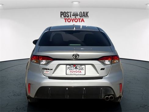 Used 2024 Toyota Corolla SE image 6